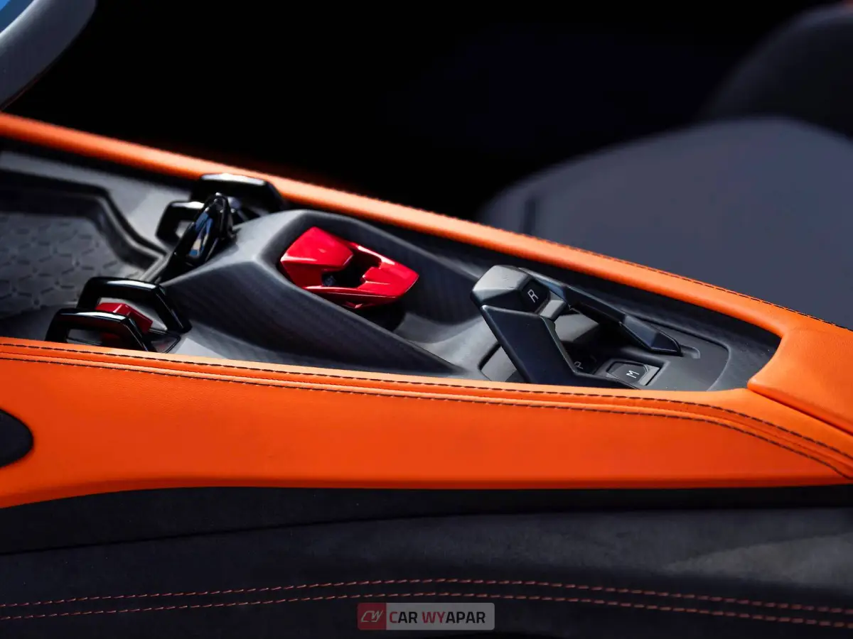 Lamborghini Revuelto